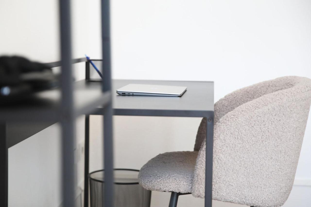Palais Passy~Design Suite Mit Ausblick Im Zentrum ヴィースバーデン エクステリア 写真